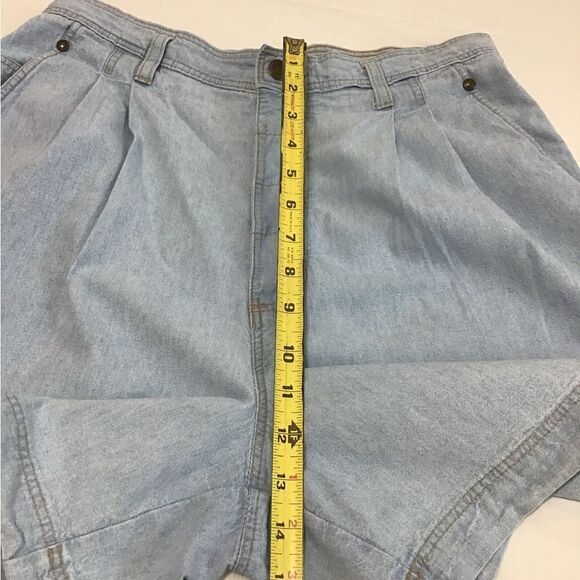 Dockers Vintage High Waisted Denim Shorts Size 12 - Picture 5 of 10
